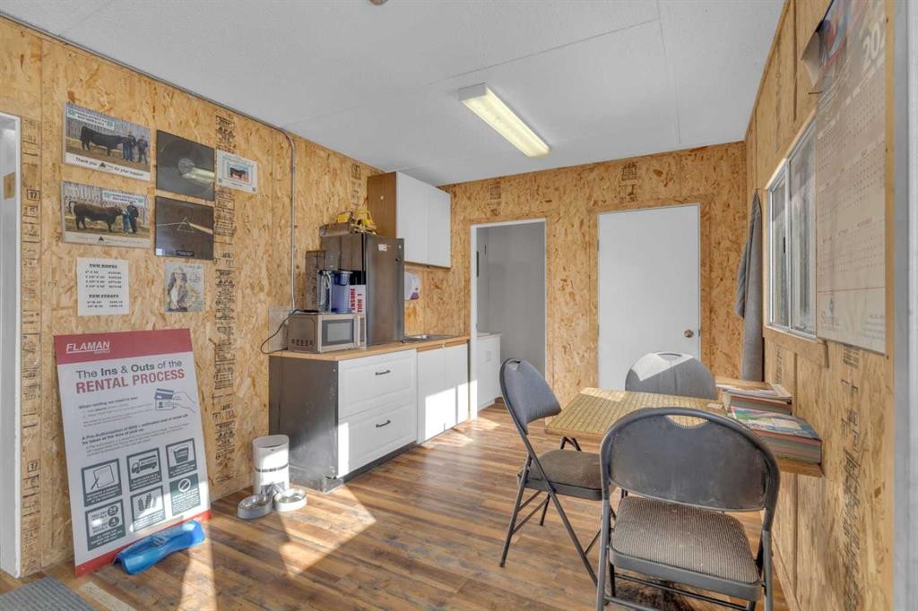 6606 42 Ave, Ponoka, AB