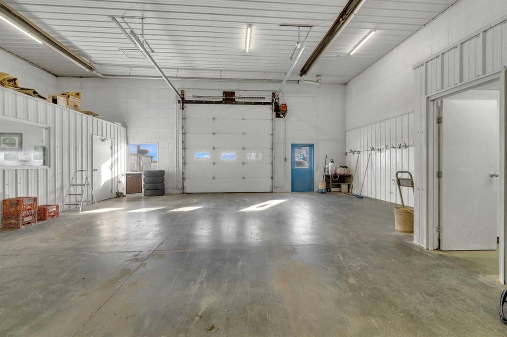 6606 42 Ave, Ponoka, AB