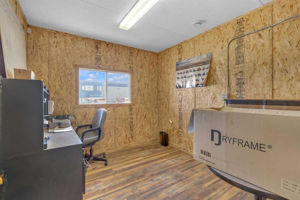 6606 42 Ave, Ponoka, AB