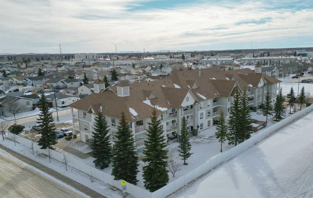 106-60 Jacobs Close, Red Deer, AB - Outdoor With View
