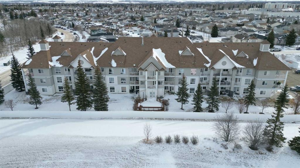 106-60 Jacobs Close, Red Deer, AB - Outdoor