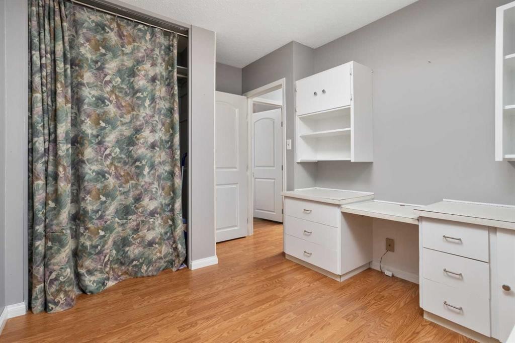 5218 53A Avenue, Camrose, AB - Indoor Photo Showing Office