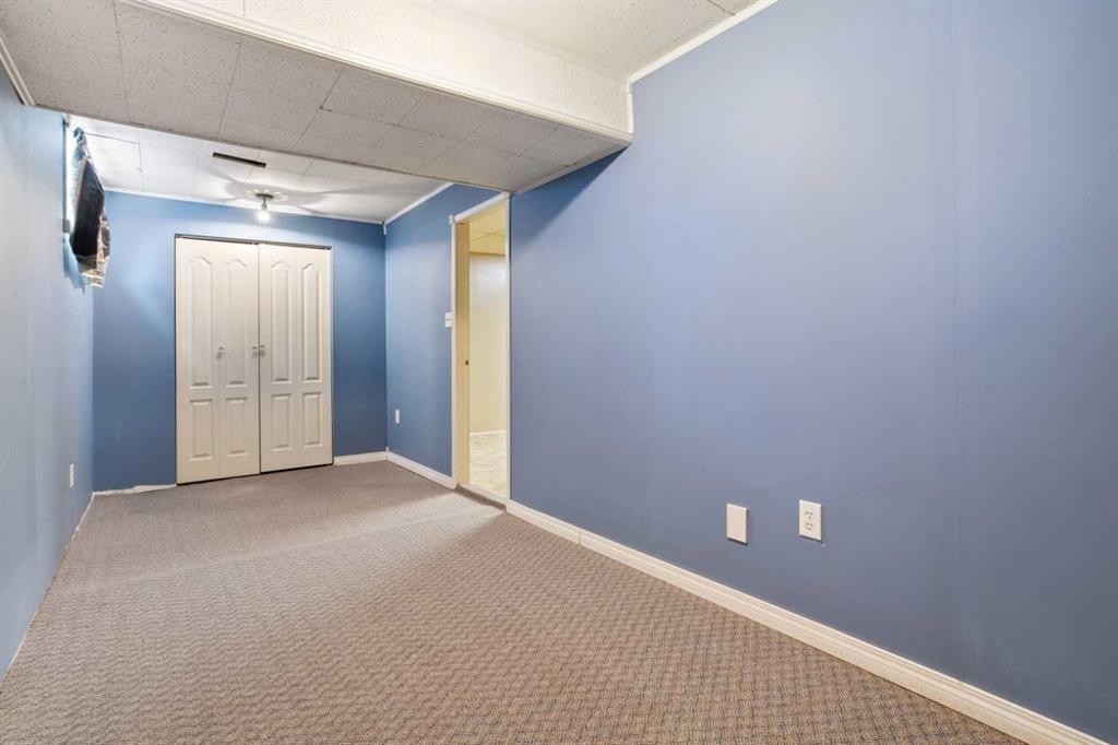 5218 53A Avenue, Camrose, AB - Indoor Photo Showing Other Room