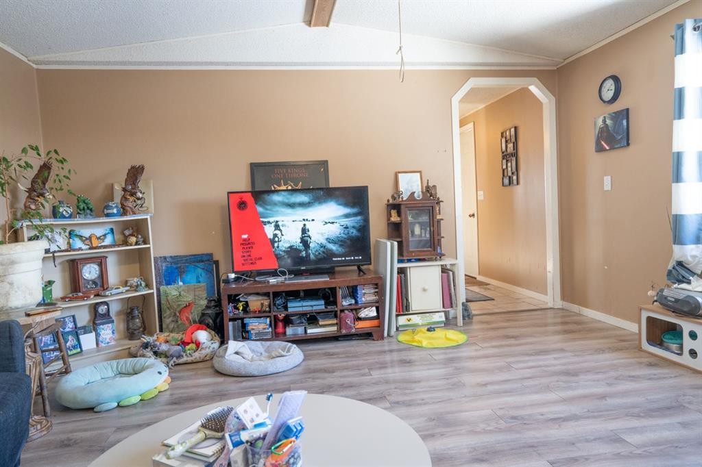 5027 54 Avenue, Bashaw, AB - Indoor Photo Showing Other Room