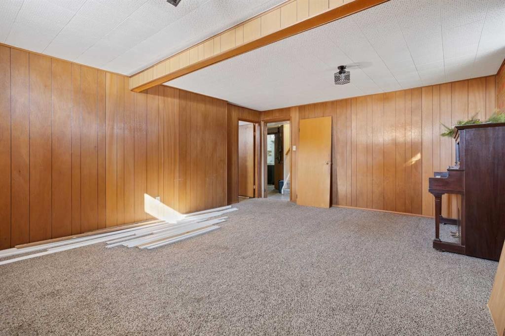 5316 55 Avenue, Viking, AB - Indoor Photo Showing Other Room