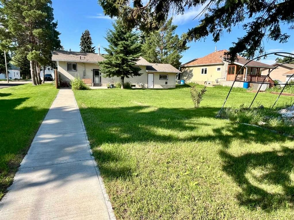 5316 55 Avenue, Viking, AB - Outdoor