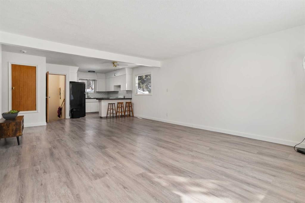 5316 55 Avenue, Viking, AB - Indoor