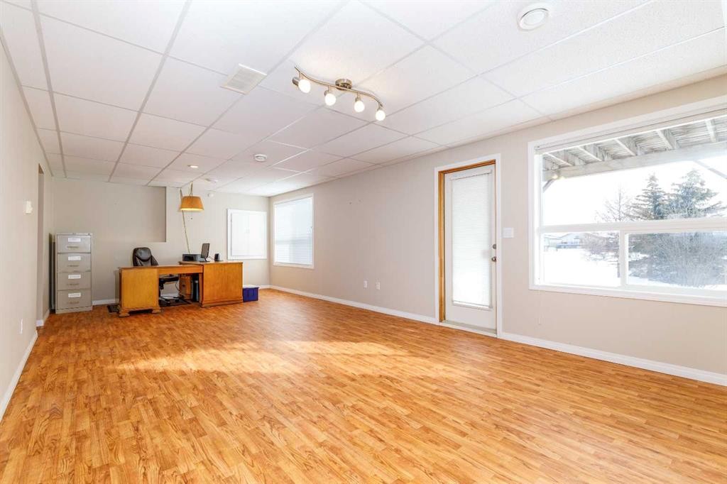 30 Ireland Crescent, Red Deer, AB - Indoor Photo Showing Other Room