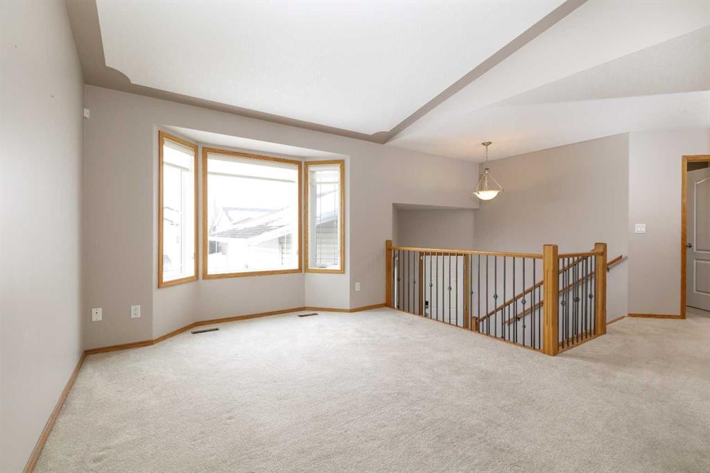 30 Ireland Crescent, Red Deer, AB - Indoor Photo Showing Other Room