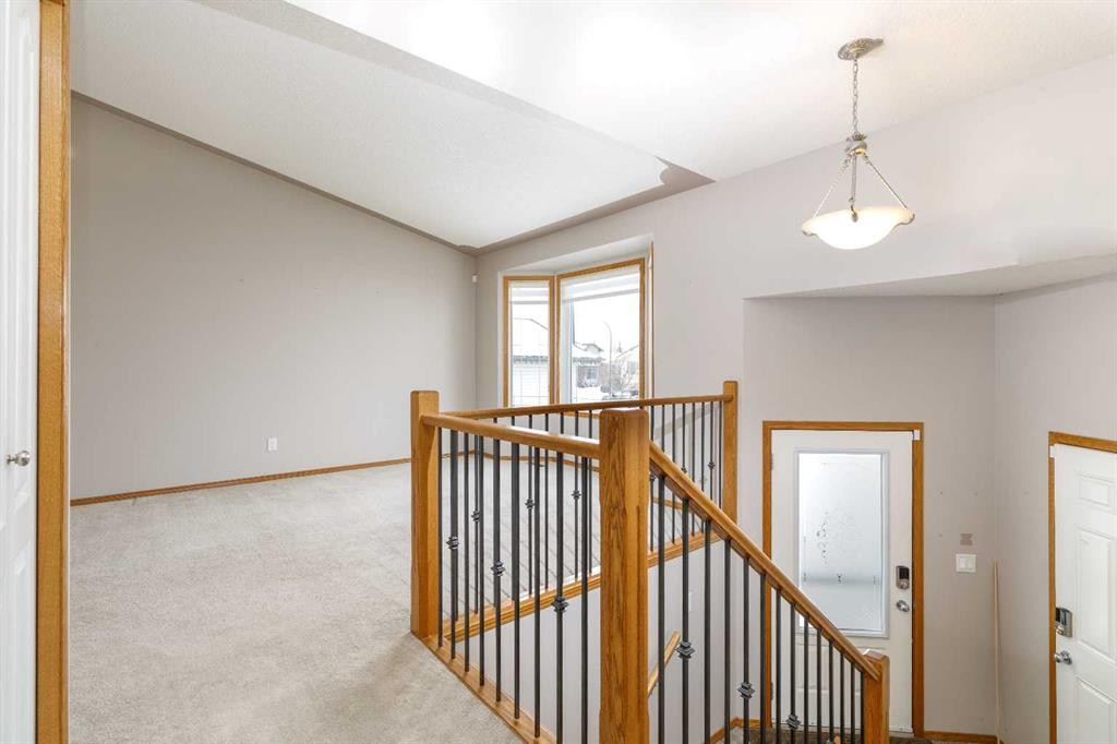 30 Ireland Crescent, Red Deer, AB - Indoor Photo Showing Other Room