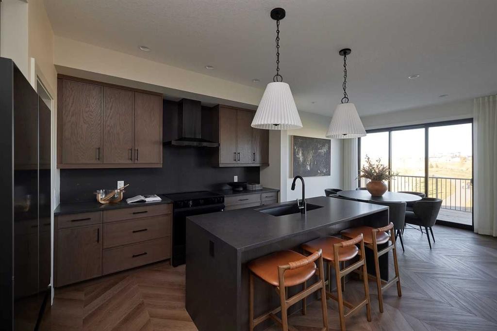 14 Blue Heron Row Se, Calgary, AB - Indoor Photo Showing Kitchen