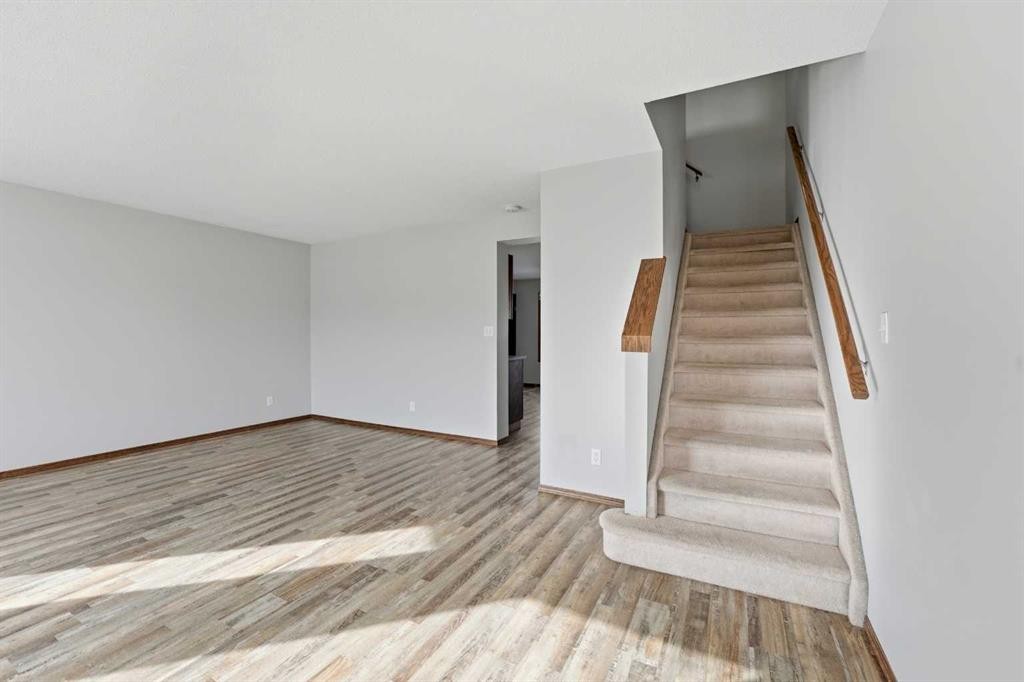 25 Winston Place, Blackfalds, AB - Indoor Photo Showing Other Room