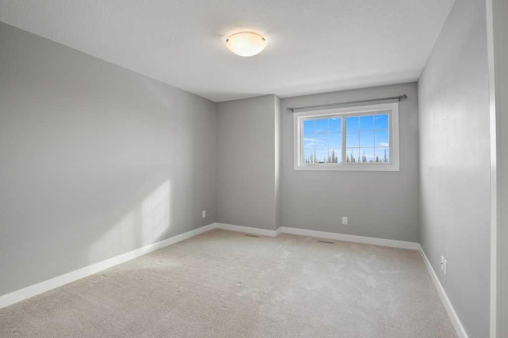 143 Vanier Drive, Red Deer, AB - Indoor Photo Showing Other Room
