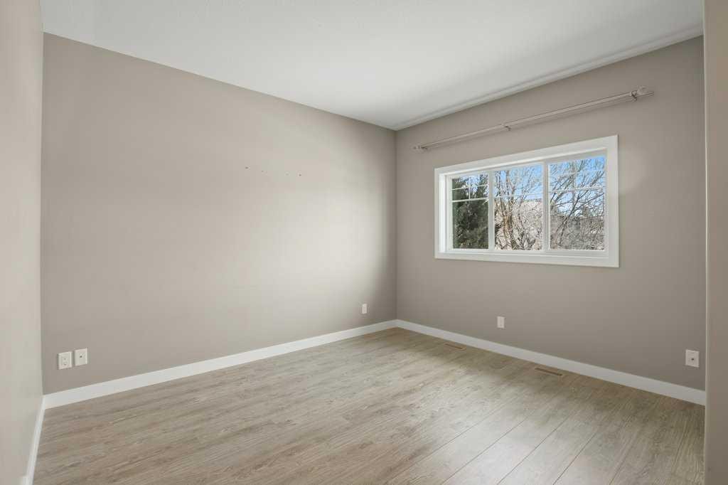 143 Vanier Drive, Red Deer, AB - Indoor Photo Showing Other Room