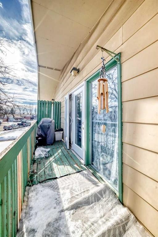 4105 53 Avenue, Innisfail, AB - Outdoor With Exterior