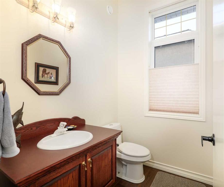 147 Alexander Crescent, Red Deer, AB - Indoor Photo Showing Bathroom