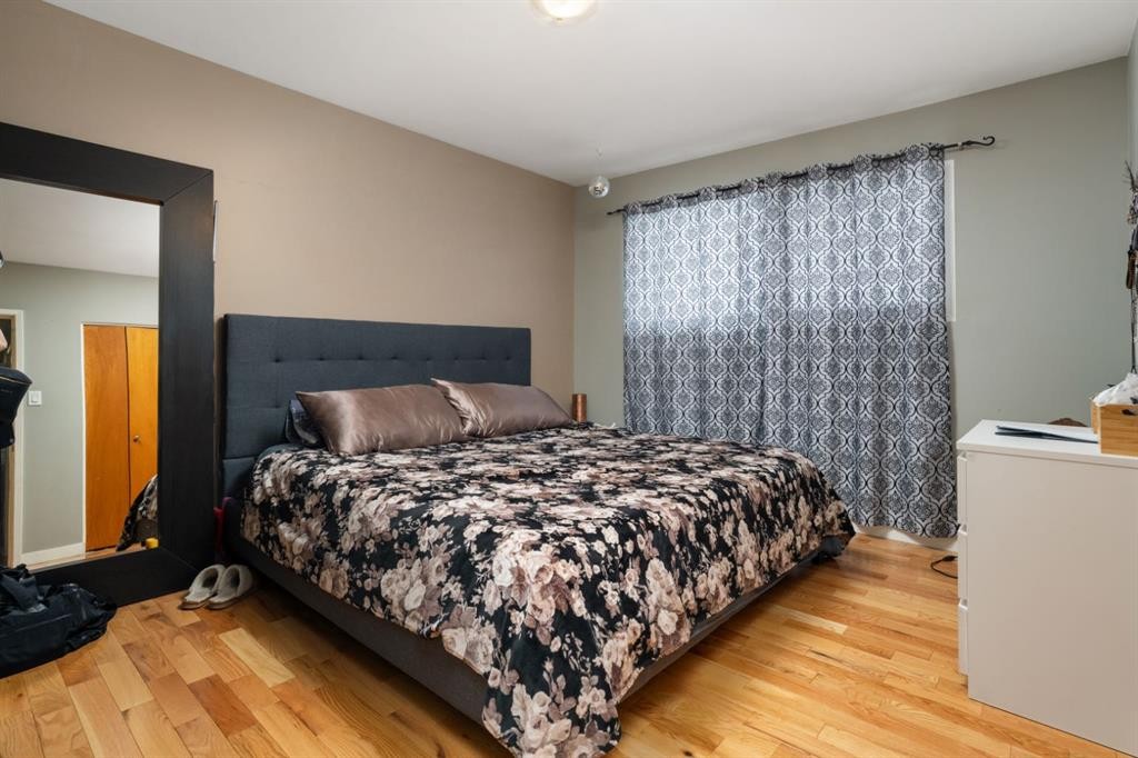 5402 52 Street, Bashaw, AB - Indoor Photo Showing Bedroom