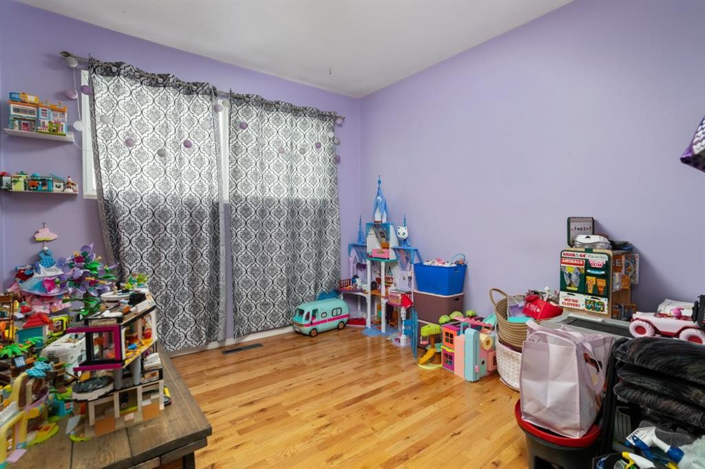 5402 52 Street, Bashaw, AB - Indoor