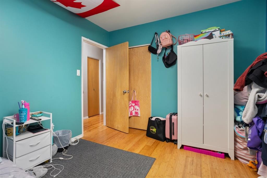 5402 52 Street, Bashaw, AB - Indoor Photo Showing Bedroom