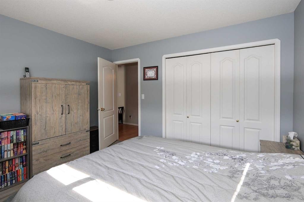 16 Durand Crescent, Red Deer, AB - Indoor Photo Showing Bedroom