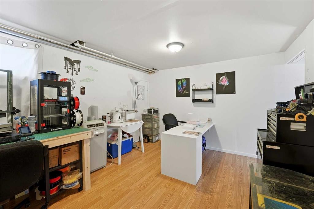 30 Poplar Crescent, Springbrook, AB - Indoor