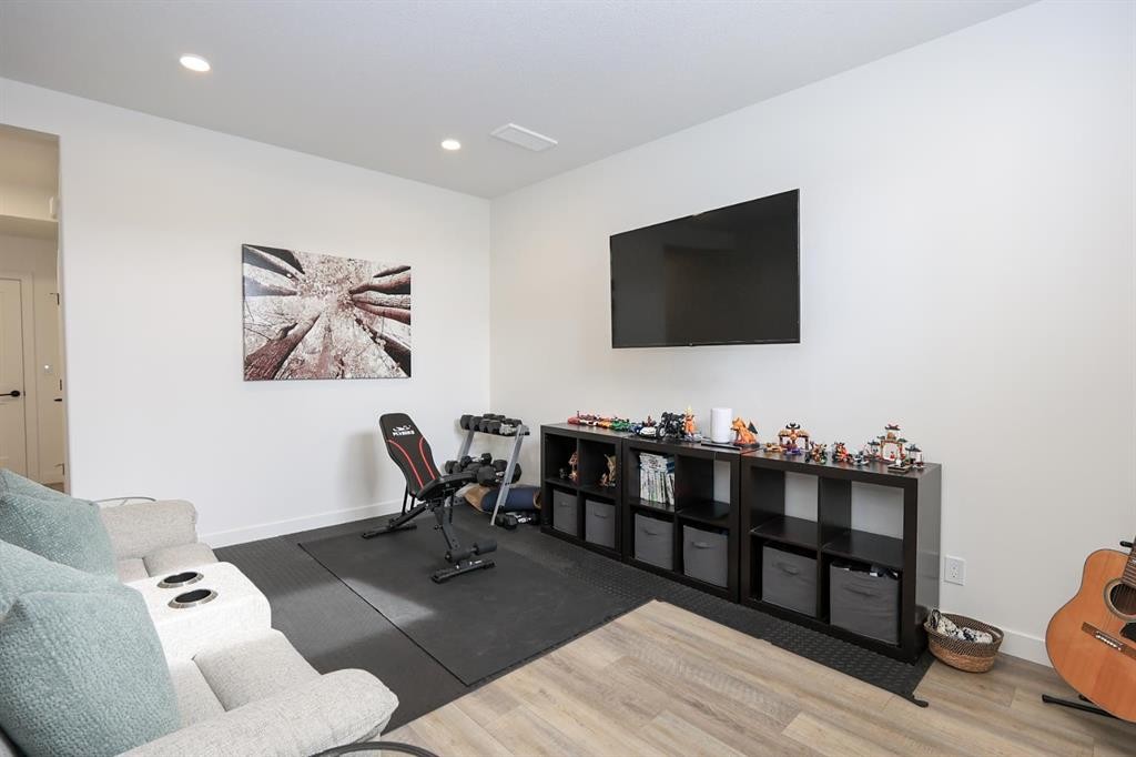 E-2 Evergreen Way, Red Deer, AB - Indoor