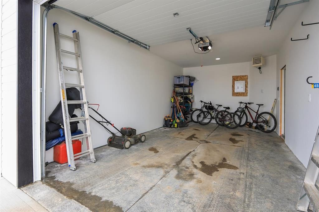 E-2 Evergreen Way, Red Deer, AB - Indoor Photo Showing Garage