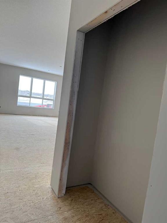 7 Gray Close, Sylvan Lake, AB - Indoor Photo Showing Other Room