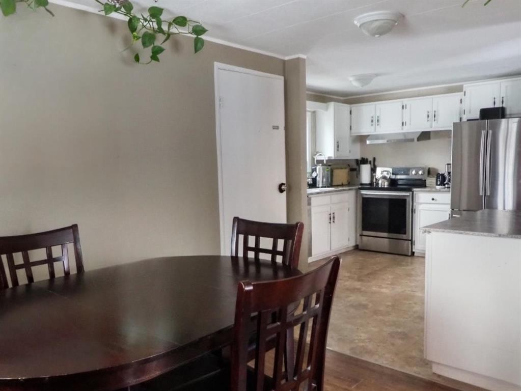 62 Parkland Drive, Sylvan Lake, AB