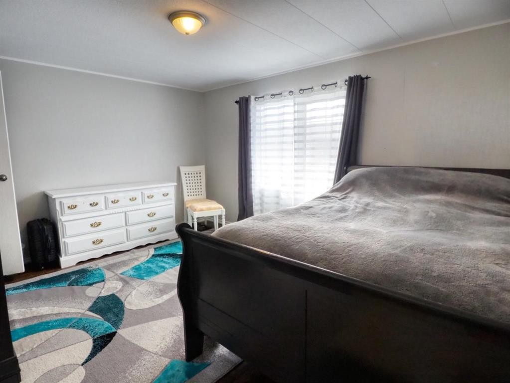 62 Parkland Drive, Sylvan Lake, AB