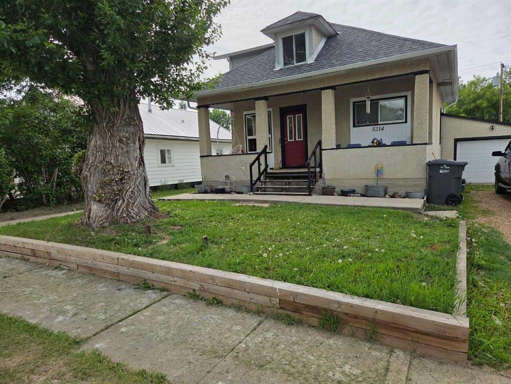 5214 50 Street, Castor, AB - Outdoor