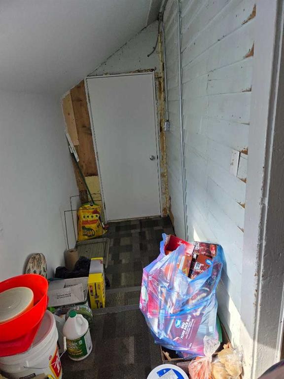 5214 50 Street, Castor, AB - Indoor