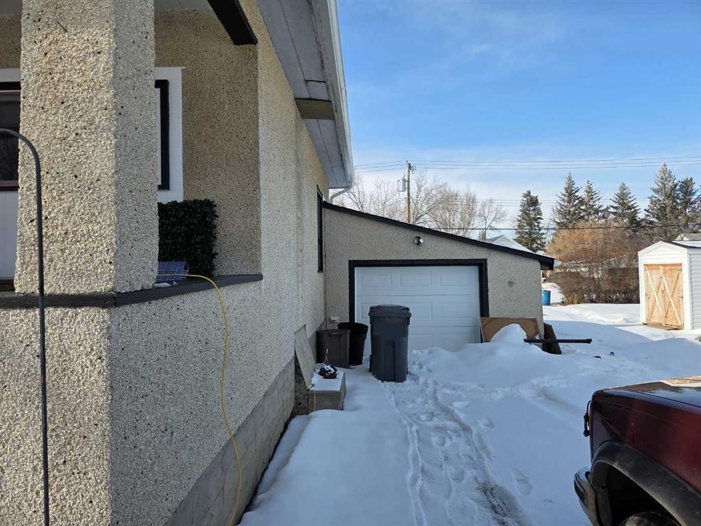 5214 50 Street, Castor, AB - Outdoor With Exterior