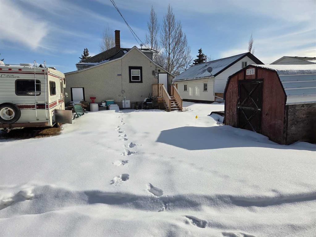 5214 50 Street, Castor, AB - Outdoor