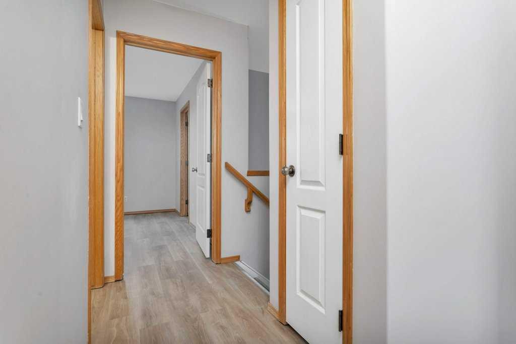 220 Deschner Close, Red Deer, AB - Indoor Photo Showing Other Room