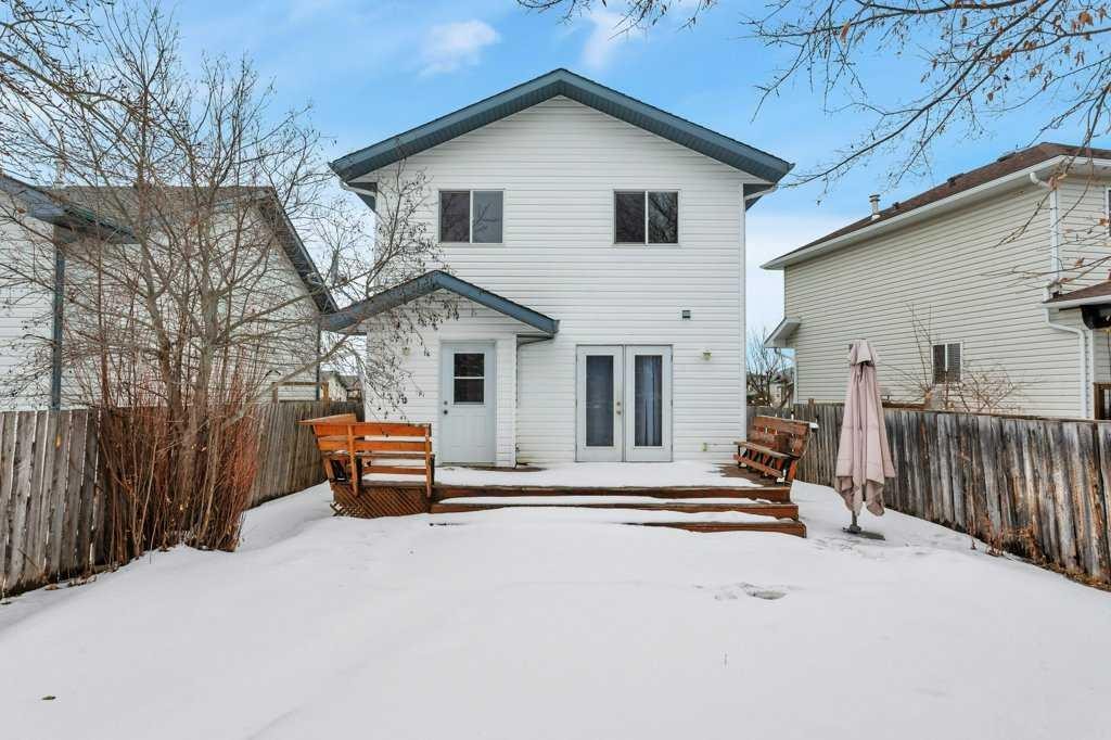220 Deschner Close, Red Deer, AB - Outdoor With Exterior