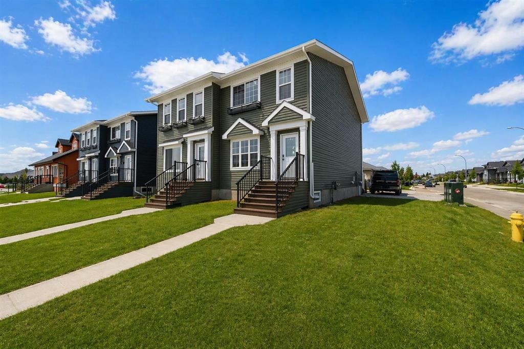 7311B 44B Avenue, Camrose, AB - Outdoor With Facade