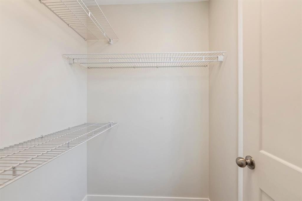 7311B 44B Avenue, Camrose, AB - Indoor With Storage