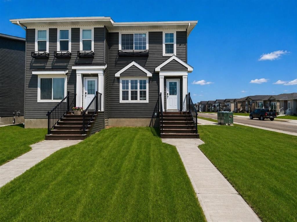 7311B 44B Avenue, Camrose, AB - Outdoor With Facade