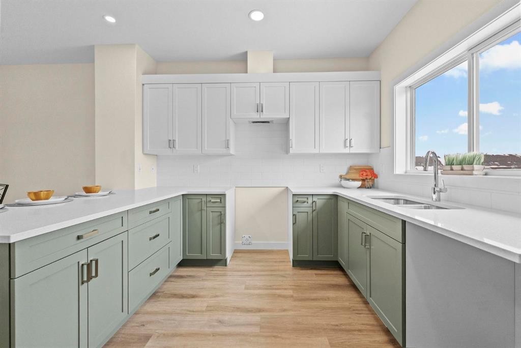 7311B 44B Avenue, Camrose, AB - Indoor Photo Showing Kitchen With Double Sink