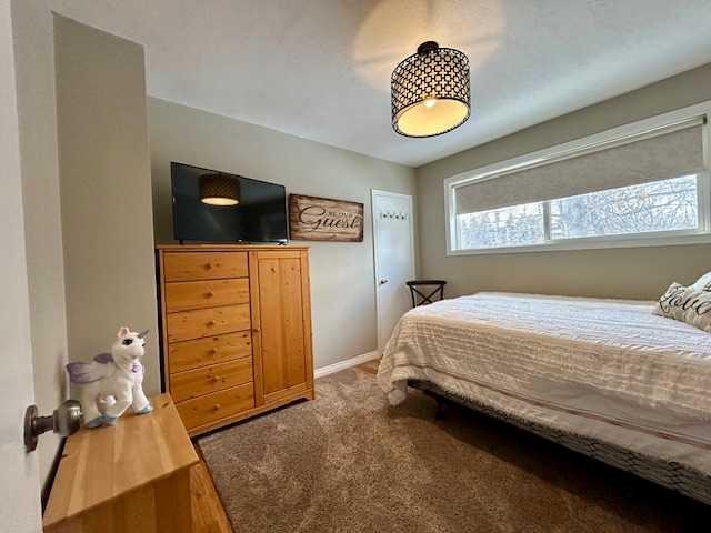 502 Plover Close, Pelican Point, AB - Indoor Photo Showing Bedroom