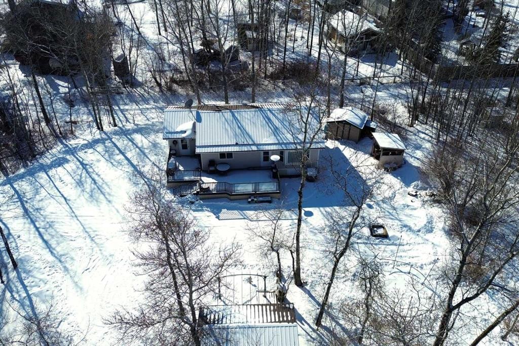 502 Plover Close, Pelican Point, AB - Outdoor