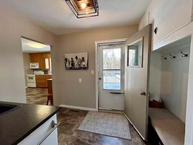 502 Plover Close, Pelican Point, AB - Indoor