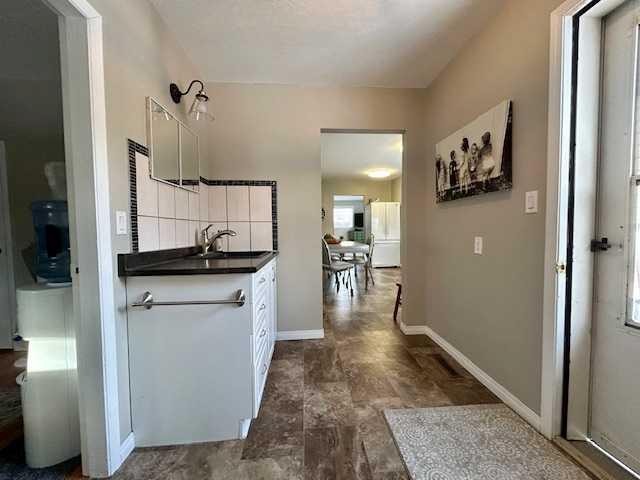502 Plover Close, Pelican Point, AB - Indoor Photo Showing Kitchen