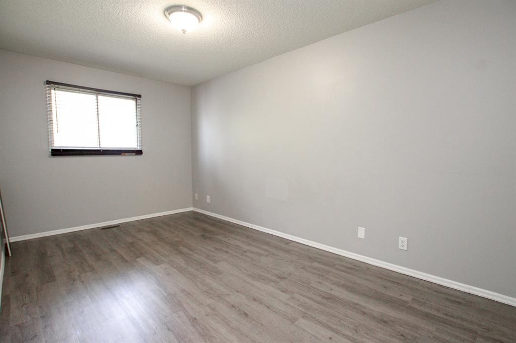 36 Mcblane Close, Red Deer, AB - Indoor Photo Showing Other Room