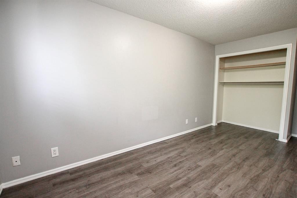 36 Mcblane Close, Red Deer, AB - Indoor Photo Showing Other Room