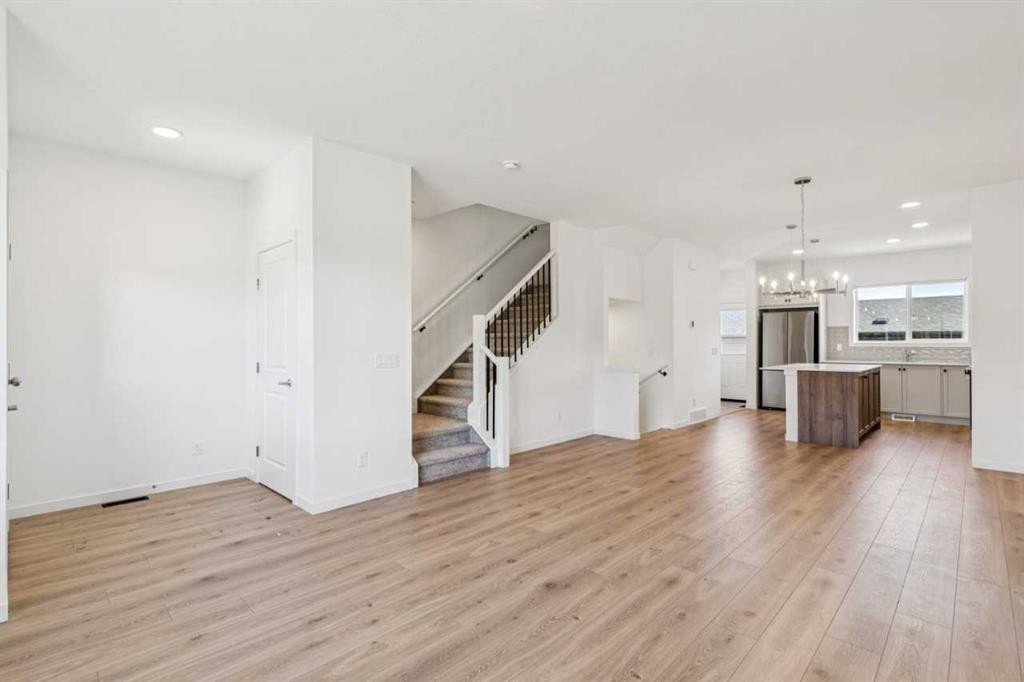 15 Emberside Park, Cochrane, AB - Indoor