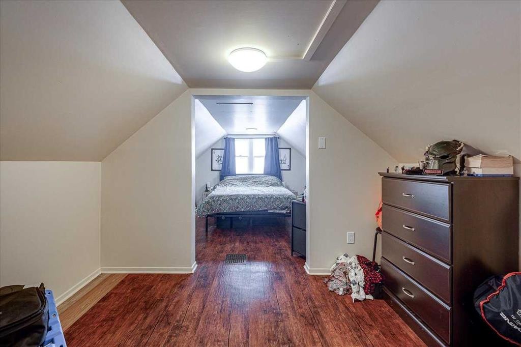 3912 55 Avenue, Red Deer, AB - Indoor Photo Showing Other Room