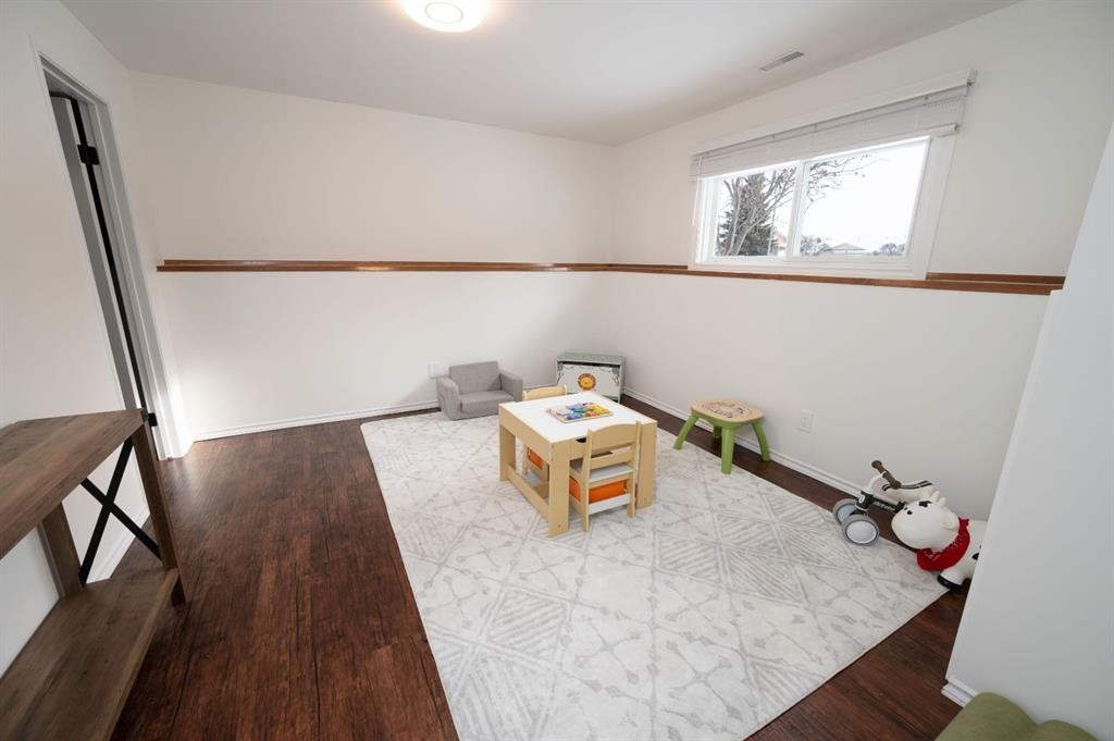 154 Rutherford Drive, Red Deer, AB - Indoor Photo Showing Other Room