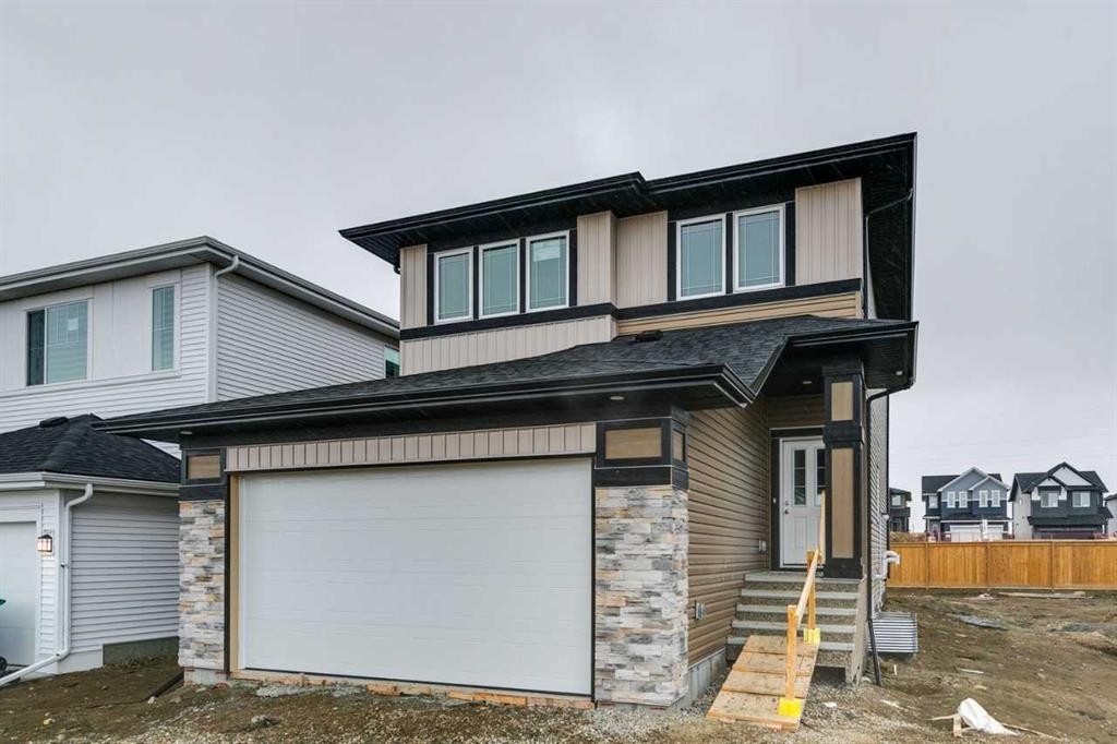 85 Southborough Square, Cochrane, AB - Outdoor